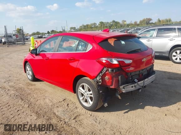 ✅ 2017 Chevrolet Cruze LT • VIN: 3G1BE6SM3HS597574 • Лот: 43360798. Опубликован ранее на IAAI с пробегом 95 385 миль. Бесплатный доступ к архиву аукционных продаж из США и подробный отчёт об истории автомобиля на DreamBid. Изображение 3.