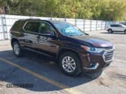 ✅ 2021 Chevrolet Traverse LT Cloth • VIN: 1GNEVGKW3MJ261227 • Lot: 43453989. Wystawiony na IAAI z przebiegiem 52 787 mil. Bezpłatny archiwum sprzedaży aukcyjnych z USA i szczegółowy raport historii pojazdu na DreamBid. Zdjęcie 1.