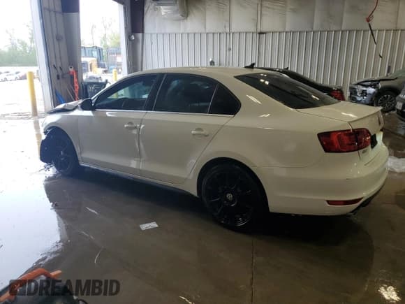 ✅ 2012 Volkswagen Jetta Autobahn • VIN: 3VW567AJ9CM407883 • Lot: 56856075. Listed on Copart with 68,103 mi. Free auction sales archive from the USA and detailed vehicle history report at DreamBid. Image 2.