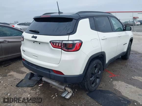 2021 Jeep Compass Latitude with VIN 3C4NJDBB6MT557755, listed as a IAAI auction lot 40976028 with 24,972 mi miles and . Bid and sale history available at DreamBid. Image 4.