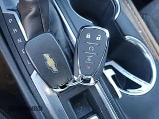 ✅ 2022 Chevrolet Equinox LT • VIN: 3GNAXJEVXNL143453 • Лот: 43714755. Опубликован ранее на IAAI с пробегом 117 123 миль. Бесплатный доступ к архиву аукционных продаж из США и подробный отчёт об истории автомобиля на DreamBid. Изображение 2.