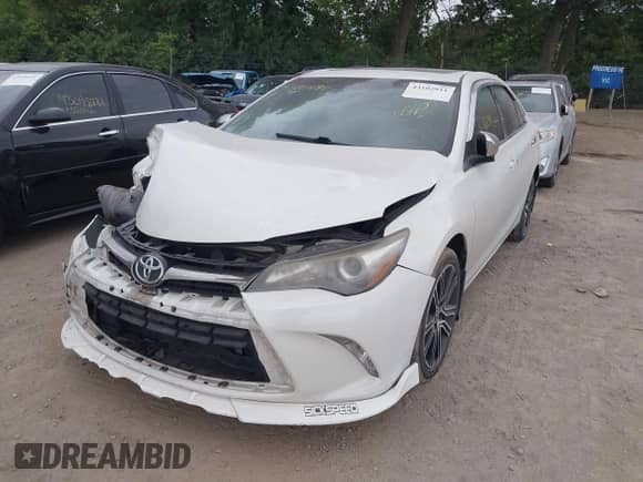 2016 Toyota Camry LE z VIN 4T1BF1FK4GU174867, wystawiony jako IAAI lot #43102911 z przebiegiem 94 609 mil mil oraz . Historia ofert i sprzedaży dostępna na DreamBid. Obrazek 2.