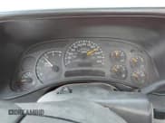 ✅ 2003 Chevrolet Silverado 2500HD • VIN: 1GCHC24173E221143 • Lot: 42827152. Wystawiony na IAAI z przebiegiem 419 152 mil. Bezpłatny archiwum sprzedaży aukcyjnych z USA i szczegółowy raport historii pojazdu na DreamBid. Zdjęcie 7.