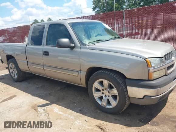 2003 Chevrolet Silverado 1500 LS с VIN 2GCEC19X331342392, выставлен на аукционе IAAI как лот 43055435 с пробегом 227 326 миль миль и . История ставок и продаж доступна на DreamBid. Изображение 1.