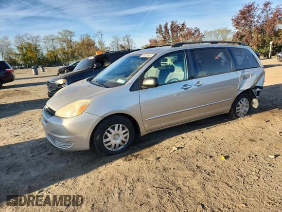 ✅ 2005 Toyota Sienna LE • VIN: 5TDZA23C05S330246 • Lot: 91032855. Listed on Copart with 128,979 mi. Free auction sales archive from the USA and detailed vehicle history report at DreamBid. Image 1.