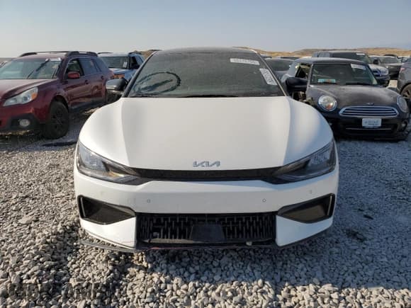 ✅ 2023 Kia EV6 GT • VIN: KNDC5DLE8P5119523 • Lot: 65221765. Wystawiony na Copart z przebiegiem 24 211 mil. Bezpłatny archiwum sprzedaży aukcyjnych z USA i szczegółowy raport historii pojazdu na DreamBid. Zdjęcie 5.