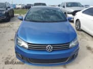 ✅ 2012 Volkswagen Eos Komfort • VIN: WVWBW7AH5CV018148 • Lot: 74654544. Wystawiony na Copart z przebiegiem 74 933 mil. Bezpłatny archiwum sprzedaży aukcyjnych z USA i szczegółowy raport historii pojazdu na DreamBid. Zdjęcie 5.