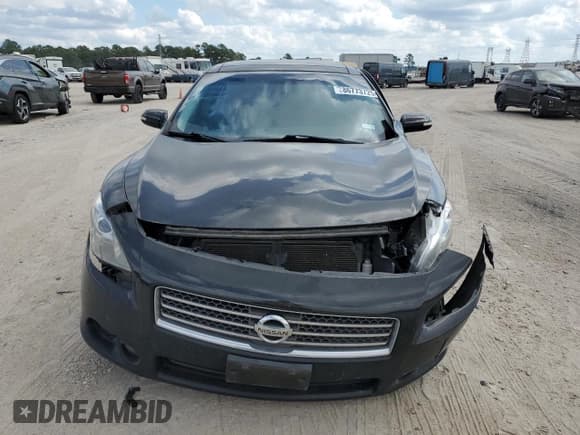 ✅ 2011 Nissan Maxima SV • VIN: 1N4AA5AP2BC815964 • Lot: 86773725. Listed on Copart with 130,954 mi. Free auction sales archive from the USA and detailed vehicle history report at DreamBid. Image 5.