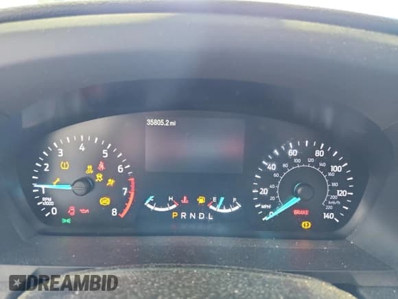 ✅ 2022 Ford Explorer • VIN: 1FMSK7BH8NGB80157 • Lot: 62773395. Wystawiony na Copart z przebiegiem 35 805 mil. Bezpłatny archiwum sprzedaży aukcyjnych z USA i szczegółowy raport historii pojazdu na DreamBid. Zdjęcie 9.