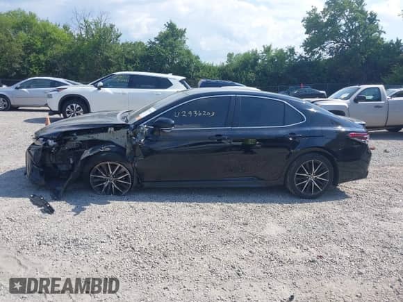 2022 Toyota Camry SE with VIN 4T1G11BK1NU053821, listed as a IAAI auction lot 42936203 with 41,547 mi miles and . Bid and sale history available at DreamBid. Image 14.