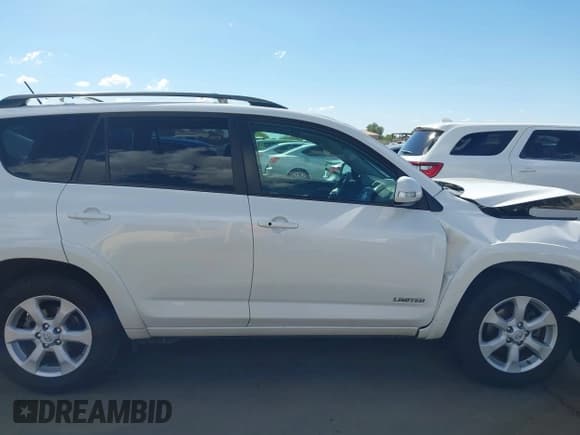 ✅ 2012 Toyota RAV4 Limited • VIN: 2T3DK4DV1CW092079 • Lot: 43193176. Listed on IAAI with 170,815 mi. Free auction sales archive from the USA and detailed vehicle history report at DreamBid. Image 13.