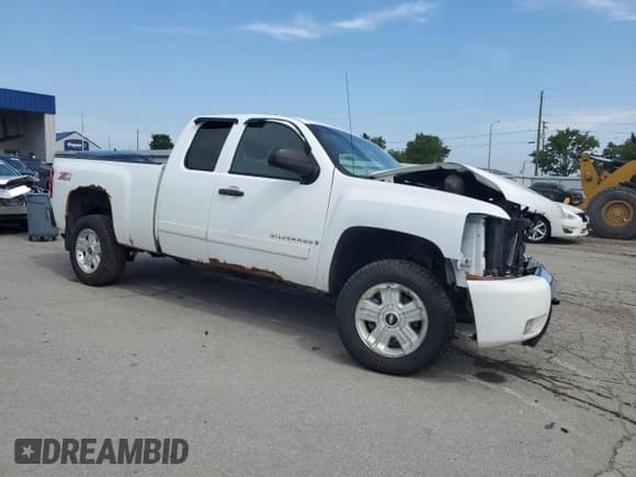 ✅ 2008 Chevrolet Silverado 1500 1LT • VIN: 1GCEK19018Z276462 • Lot: 66539045. Listed on Copart with 201,462 mi. Free auction sales archive from the USA and detailed vehicle history report at DreamBid. Image 4.
