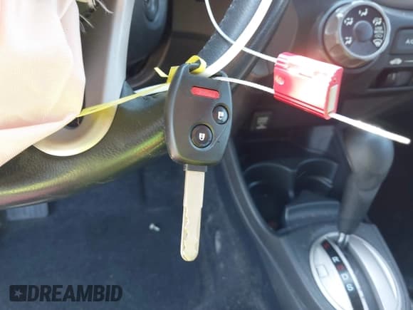 ✅ 2011 Honda Fit Sport • VIN: JHMGE8H54BC002025 • Lot: 43373965. Wystawiony na IAAI z przebiegiem 199 204 mil. Bezpłatny archiwum sprzedaży aukcyjnych z USA i szczegółowy raport historii pojazdu na DreamBid. Zdjęcie 11.