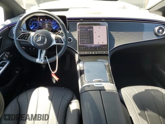 ✅ 2023 Mercedes-Benz EQE 350+ • VIN: W1KEG2BB4PF034287 • Lot: 67944533. Wystawiony na Copart z przebiegiem 1 295 mil. Bezpłatny archiwum sprzedaży aukcyjnych z USA i szczegółowy raport historii pojazdu na DreamBid. Zdjęcie 8.