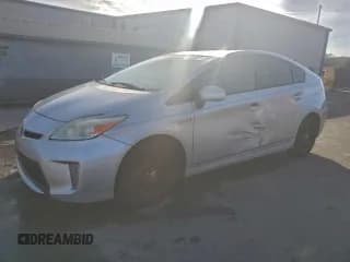 ✅ 2014 Toyota Prius Two • VIN: JTDKN3DU2E0386727 • Lot: 95272245. Wystawiony na Copart z przebiegiem 276 523 mil. Bezpłatny archiwum sprzedaży aukcyjnych z USA i szczegółowy raport historii pojazdu na DreamBid. Zdjęcie 1.