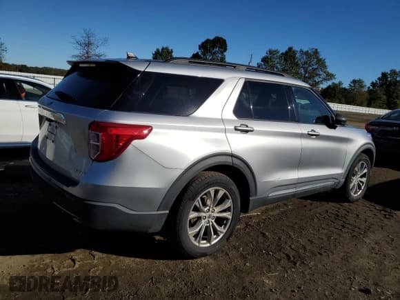 ✅ 2021 Ford Explorer XLT • VIN: 1FMSK8DH0MGA01126 • Lot: 86541925. Wystawiony na Copart z przebiegiem 441 826 mil. Bezpłatny archiwum sprzedaży aukcyjnych z USA i szczegółowy raport historii pojazdu na DreamBid. Zdjęcie 3.