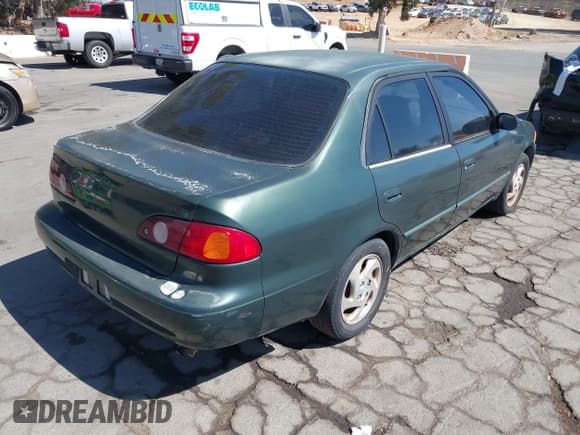 ✅ 2001 Toyota Corolla CE • VIN: 1NXBR12E21Z437985 • Lot: 43359324. Wystawiony na IAAI z przebiegiem 203 932 mil. Bezpłatny archiwum sprzedaży aukcyjnych z USA i szczegółowy raport historii pojazdu na DreamBid. Zdjęcie 4.