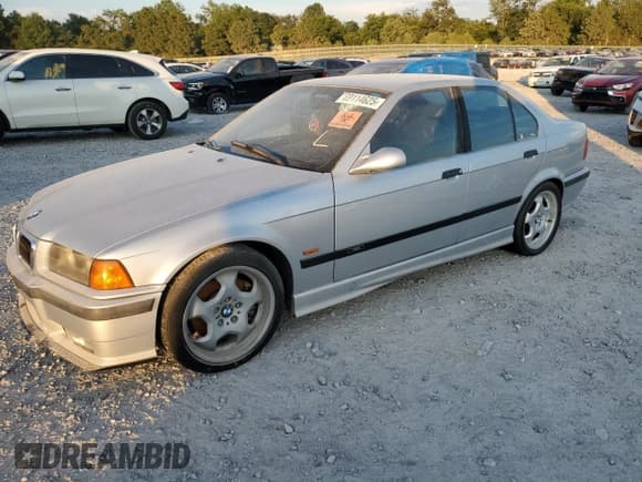 ✅ 1998 BMW 3 Series M3s • VIN: WBSCD9321WEE09070 • Лот: 69114625. Опубликован ранее на Copart с пробегом 207 146 миль. Бесплатный доступ к архиву аукционных продаж из США и подробный отчёт об истории автомобиля на DreamBid. Изображение 1.