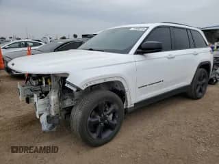 2023 Jeep Grand Cherokee Limited с VIN 1C4RJHBG4PC540523, выставлен на аукционе Copart как лот 71599715 с пробегом 88 771 миль миль и Списание • Salvage title. История ставок и продаж доступна на DreamBid. Изображение 1.
