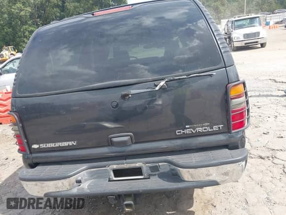 2004 Chevrolet Suburban LS с VIN 3GNFK16T94G124420, выставлен на аукционе IAAI как лот 43276670 с пробегом 174 828 миль миль и . История ставок и продаж доступна на DreamBid. Изображение 16.