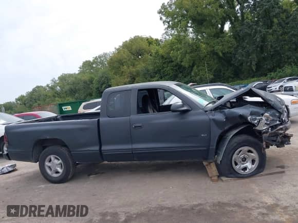 1997 Dodge Dakota with VIN 1B7GL23Y1VS158359, listed as a IAAI auction lot 43170442 with 223,703 mi miles and . Bid and sale history available at DreamBid. Image 13.