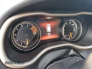 ✅ 2017 Jeep Cherokee Limited • VIN: 1C4PJLDS1HW587021 • Lot: 91427065. Wystawiony na Copart z przebiegiem 108 111 mil. Bezpłatny archiwum sprzedaży aukcyjnych z USA i szczegółowy raport historii pojazdu na DreamBid. Zdjęcie 9.