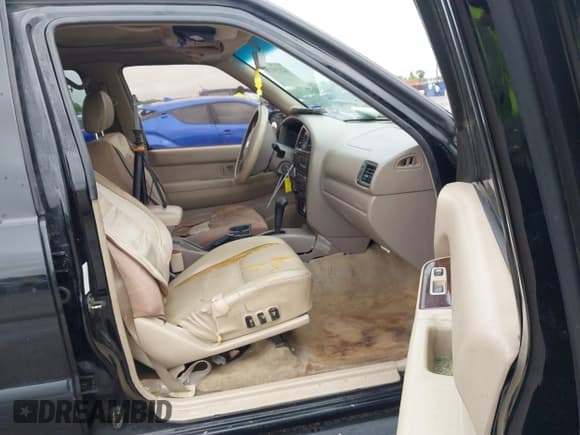 ✅ 2002 Nissan Pathfinder SE • VIN: JN8DR09X02W662527 • Lot: 42159224. Listed on IAAI with 206,061 mi. Free auction sales archive from the USA and detailed vehicle history report at DreamBid. Image 5.