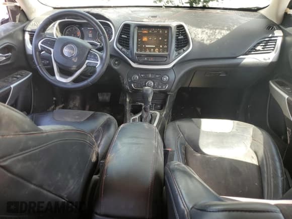 ✅ 2018 Jeep Cherokee Trailhawk • VIN: 1C4PJMBB6JD567650 • Lot: 54847595. Wystawiony na Copart z przebiegiem 117 106 mil. Bezpłatny archiwum sprzedaży aukcyjnych z USA i szczegółowy raport historii pojazdu na DreamBid. Zdjęcie 8.