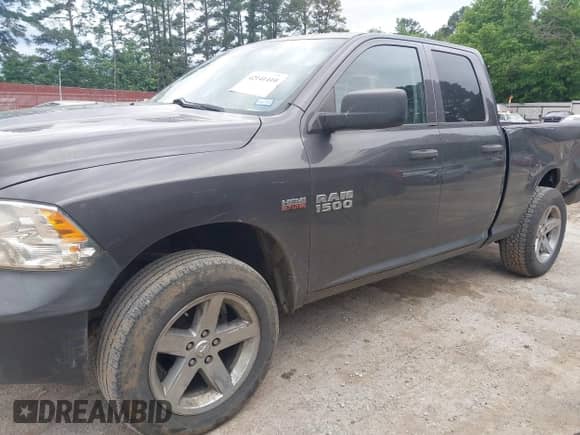 2014 Ram 1500 Express с VIN 1C6RR7FT4ES351004, выставлен на аукционе IAAI как лот 42141410 с пробегом 171 645 миль миль и . История ставок и продаж доступна на DreamBid. Изображение 14.