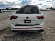 ✅ 2022 Volkswagen Tiguan SE R-Line Black • VIN: 3VV8B7AX4NM143296 • Lot: 69261115. Wystawiony na Copart z przebiegiem 42 989 mil. Bezpłatny archiwum sprzedaży aukcyjnych z USA i szczegółowy raport historii pojazdu na DreamBid. Zdjęcie 6.