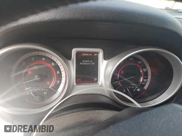 ✅ 2020 Dodge Journey SE Value • VIN: 3C4PDCAB8LT262151 • Lot: 72092165. Wystawiony na Copart z przebiegiem 102 034 mil. Bezpłatny archiwum sprzedaży aukcyjnych z USA i szczegółowy raport historii pojazdu na DreamBid. Zdjęcie 9.