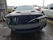 ✅ 2018 Dodge Challenger SXT Plus • VIN: 2C3CDZAGXJH111030 • Lot: 43950573. Wystawiony na Copart z przebiegiem 32 857 mil. Bezpłatny archiwum sprzedaży aukcyjnych z USA i szczegółowy raport historii pojazdu na DreamBid. Zdjęcie 5.