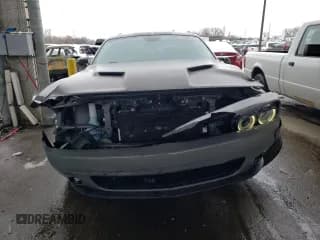 ✅ 2018 Dodge Challenger SXT Plus • VIN: 2C3CDZAGXJH111030 • Lot: 43950573. Wystawiony na Copart z przebiegiem 32 857 mil. Bezpłatny archiwum sprzedaży aukcyjnych z USA i szczegółowy raport historii pojazdu na DreamBid. Zdjęcie 5.