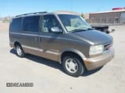 ✅ 1999 GMC Safari • VIN: 1GKEL19W6XB532754 • Lot: 42964262. Listed on IAAI with 275,730 mi. Free auction sales archive from the USA and detailed vehicle history report at DreamBid. Image 1.