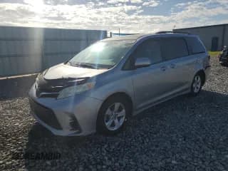 ✅ 2018 Toyota Sienna LE • VIN: 5TDKZ3DC5JS945139 • Lot: 84890405. Listed on Copart with 145,797 mi. Free auction sales archive from the USA and detailed vehicle history report at DreamBid. Image 1.