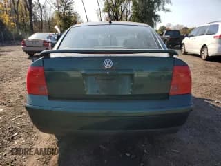 ✅ 1999 Volkswagen Passat GLS • VIN: WVWPD63B5XE497918 • Lot: 75795044. Listed on Copart with 121,229 mi. Free auction sales archive from the USA and detailed vehicle history report at DreamBid. Image 6.