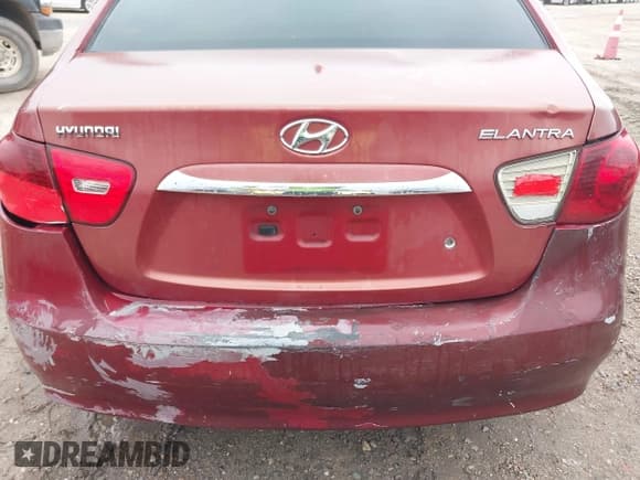 ✅ 2010 Hyundai Elantra SE • VIN: KMHDU4AD4AU842294 • Lot: 43439049. Listed on IAAI with 264,023 mi. Free auction sales archive from the USA and detailed vehicle history report at DreamBid. Image 6.