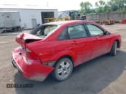 ✅ 2006 Ford Focus ST • VIN: 1FAHP38Z56W201455 • Lot: 42422702. Wystawiony na IAAI z przebiegiem 134 148 mil. Bezpłatny archiwum sprzedaży aukcyjnych z USA i szczegółowy raport historii pojazdu na DreamBid. Zdjęcie 4.