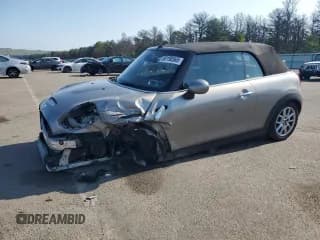 ✅ 2018 MINI Convertible Cooper S • VIN: WMWWG9C53J3D22679 • Lot: 60190565. Listed on Copart with 55,536 mi. Free auction sales archive from the USA and detailed vehicle history report at DreamBid. Image 1.