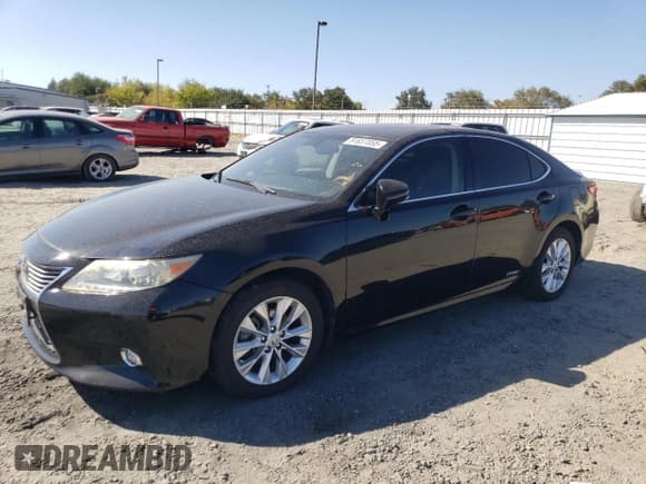 ✅ 2015 Lexus ES 300h • VIN: JTHBW1GG4F2083394 • Lot: 81637055. Wystawiony na Copart z przebiegiem Nie podano. Bezpłatny archiwum sprzedaży aukcyjnych z USA i szczegółowy raport historii pojazdu na DreamBid. Zdjęcie 1.