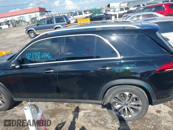 ✅ 2020 Mercedes-Benz GLE 350 • VIN: 4JGFB4KB4LA047648 • Lot: 42198106. Listed on IAAI with 53,148 mi. Free auction sales archive from the USA and detailed vehicle history report at DreamBid. Image 14.