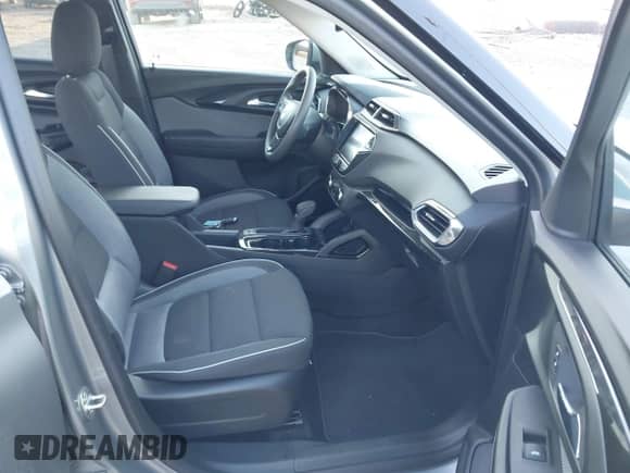 2023 Chevrolet TrailBlazer LT с VIN KL79MRSL7PB197476, выставлен на аукционе IAAI как лот 43267388 с пробегом 1 301 миль миль и . История ставок и продаж доступна на DreamBid. Изображение 5.