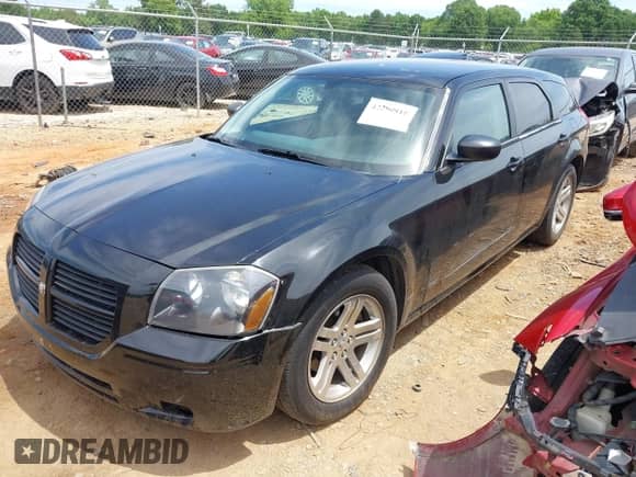 2005 Dodge Magnum SE с VIN 2D4FV48V75H567587, выставлен на аукционе IAAI как лот 42290818 с пробегом 284 119 миль миль и . История ставок и продаж доступна на DreamBid. Изображение 2.