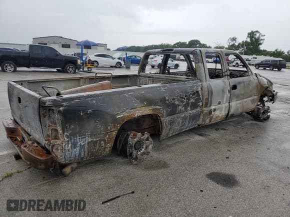 ✅ 2007 Chevrolet Silverado 2500HD Work Truck • VIN: 1GCHK29UX7E108881 • Lot: 64510825. Listed on Copart with Not provided. Free auction sales archive from the USA and detailed vehicle history report at DreamBid. Image 3.