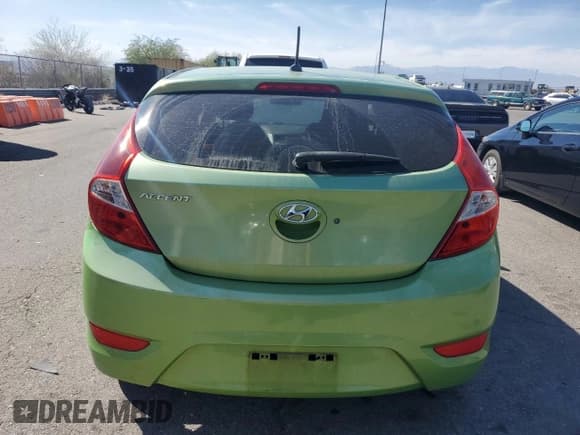 ✅ 2013 Hyundai Accent GS • VIN: KMHCT5AEXDU098203 • Лот: 76605714. Опубликован ранее на Copart с пробегом 54 804 миль. Бесплатный доступ к архиву аукционных продаж из США и подробный отчёт об истории автомобиля на DreamBid. Изображение 6.