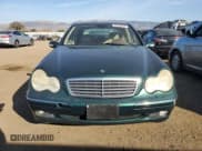 ✅ 2001 Mercedes-Benz C 230/260/280/320 • VIN: WDBRF61J71F014197 • Lot: 84642634. Wystawiony na Copart z przebiegiem Nie podano. Bezpłatny archiwum sprzedaży aukcyjnych z USA i szczegółowy raport historii pojazdu na DreamBid. Zdjęcie 5.