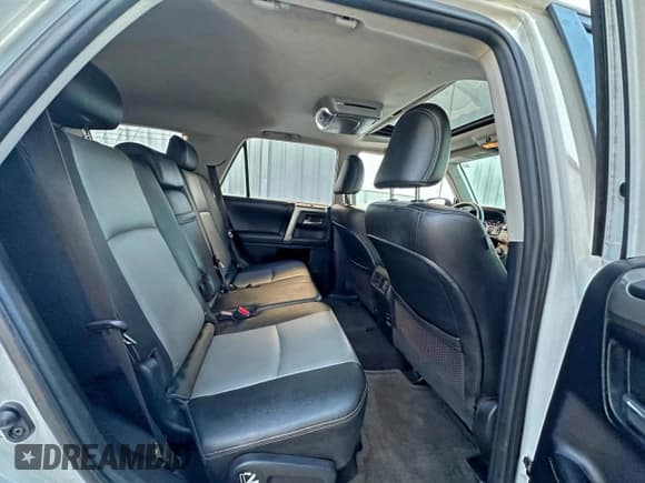 ✅ 2015 Toyota 4Runner SR5 • VIN: JTEZU5JR1F5092183 • Lot: 94876025. Listed on Copart with 234,935 mi. Free auction sales archive from the USA and detailed vehicle history report at DreamBid. Image 6.