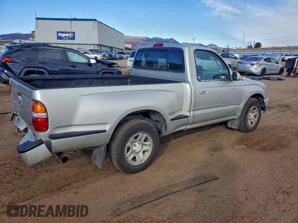✅ 2002 Toyota Tacoma • VIN: 5TENL42NX2Z006579 • Lot: 93843895. Wystawiony na Copart z przebiegiem 177 620 mil. Bezpłatny archiwum sprzedaży aukcyjnych z USA i szczegółowy raport historii pojazdu na DreamBid. Zdjęcie 3.