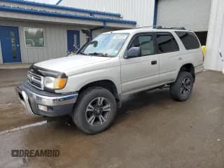 ✅ 2000 Toyota 4Runner • VIN: JT3GM84R7Y0068435 • Lot: 89626125. Wystawiony na Copart z przebiegiem 179 813 mil. Bezpłatny archiwum sprzedaży aukcyjnych z USA i szczegółowy raport historii pojazdu na DreamBid. Zdjęcie 1.