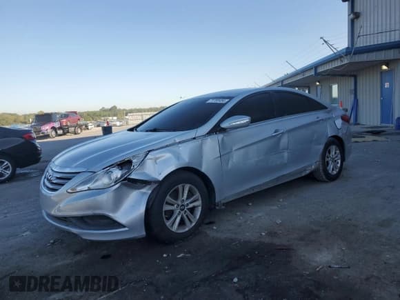 ✅ 2014 Hyundai Sonata GLS • VIN: 5NPEB4AC3EH877785 • Lot: 73700484. Listed on Copart with 93,598 mi. Free auction sales archive from the USA and detailed vehicle history report at DreamBid. Image 1.